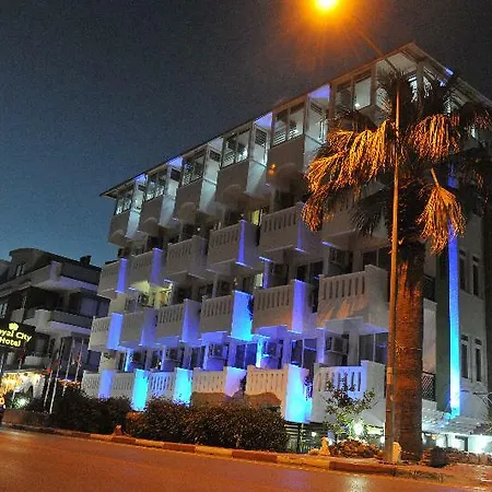 Royal Hotel