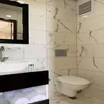 Royal Hotel