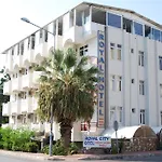 Royal Hotel