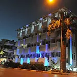 Royal Hotel