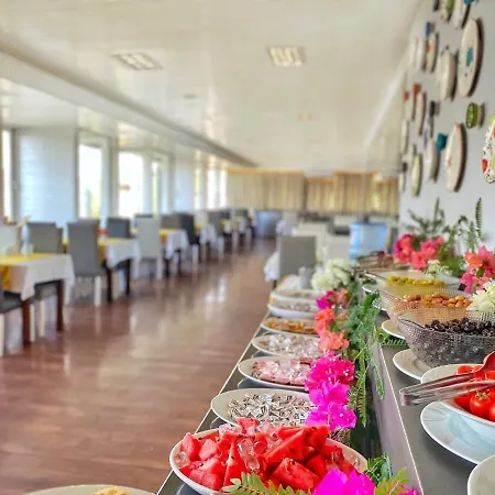 Royal Hotel Antalya