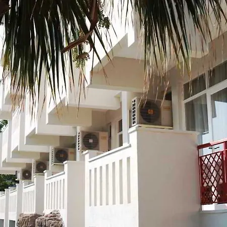Royal Hotel 3*
