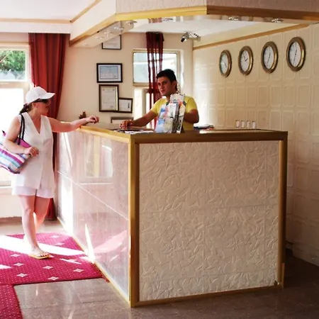 Royal Hotel